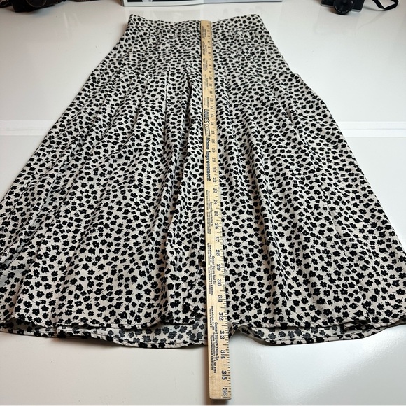 H&M Black and White Midi A-Line Skirt - Picture 4 of 8